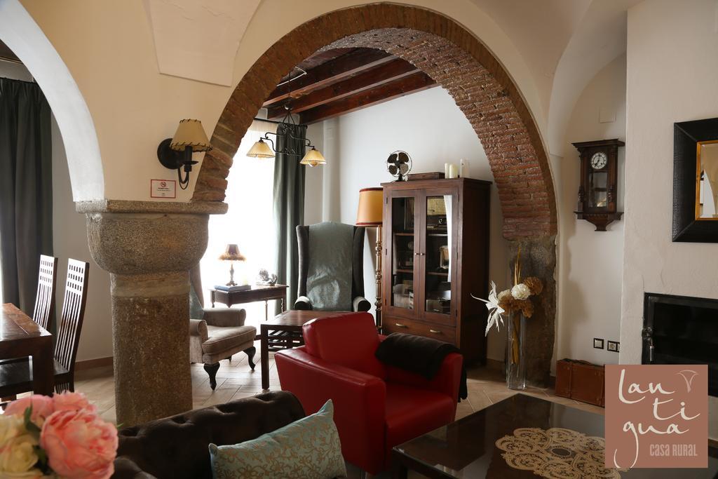 Lantigua Casa Rural Hinojosa del Duque ภายนอก รูปภาพ